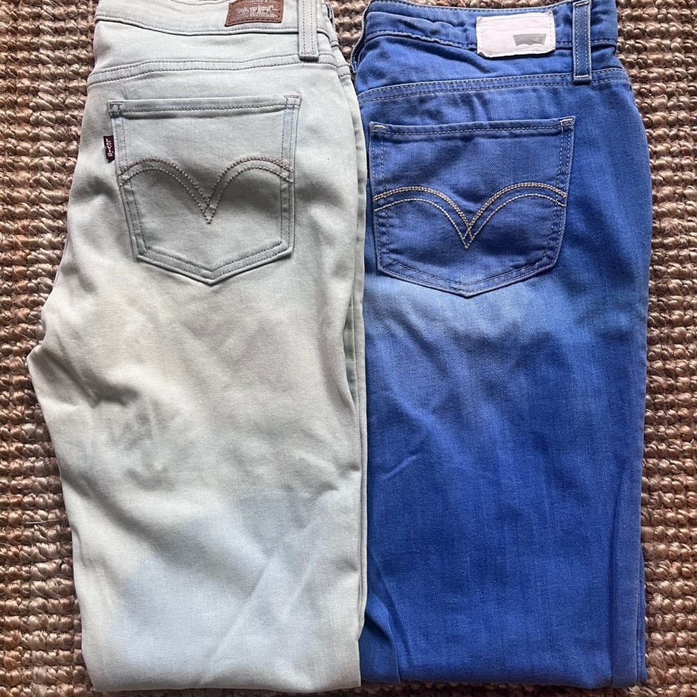 2x Levi low rise jeans - size 30x30